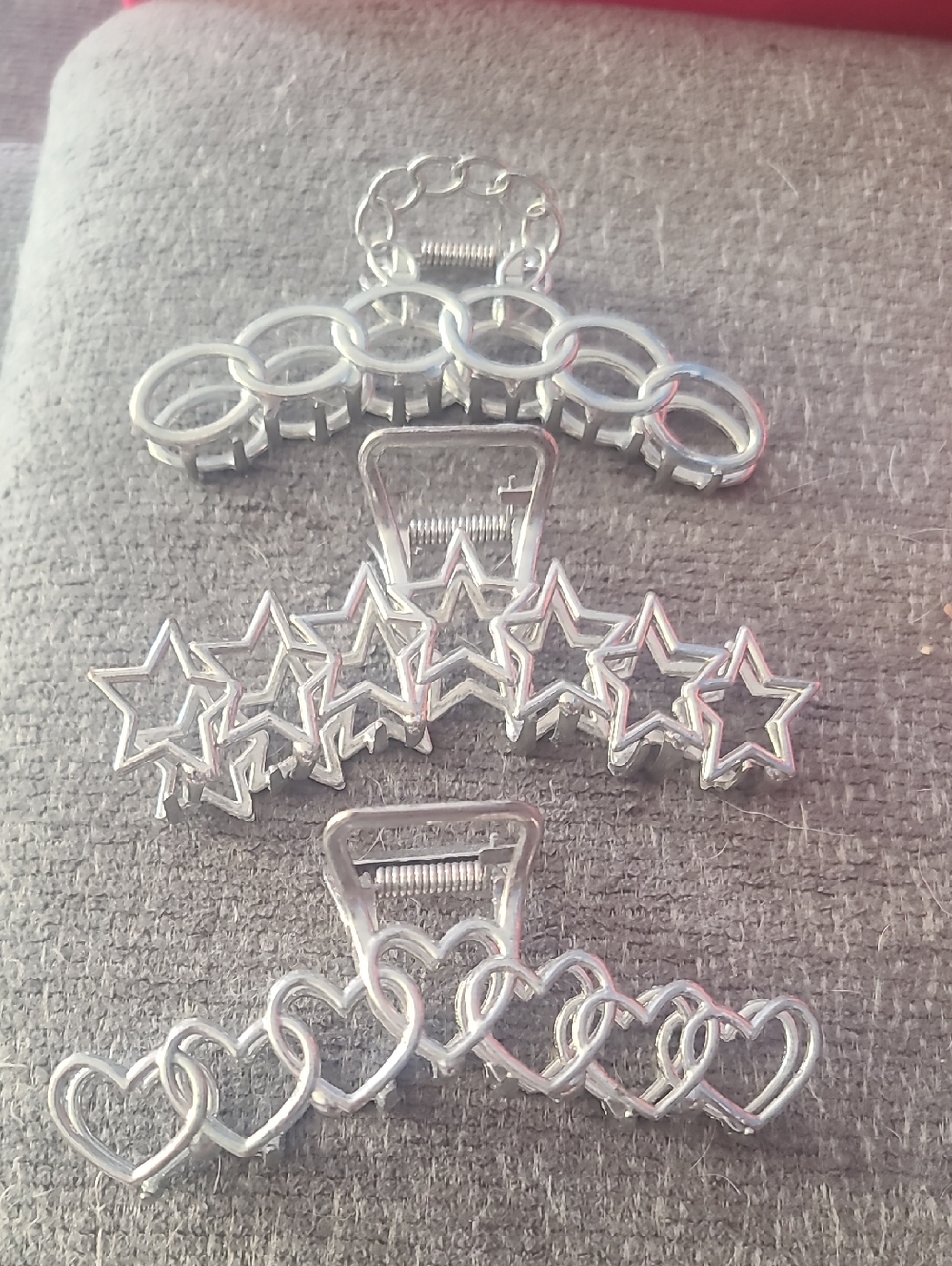 Source Unknown Silver Metal Hair Claw Set with Links, Stars, and Hearts